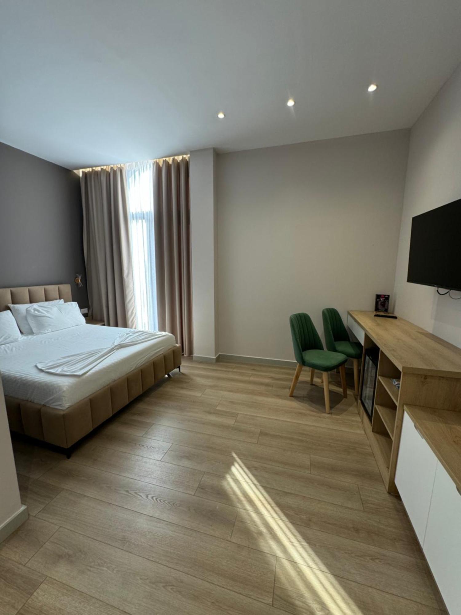 Hotel Panorama & Spa Elbasan Exteriör bild