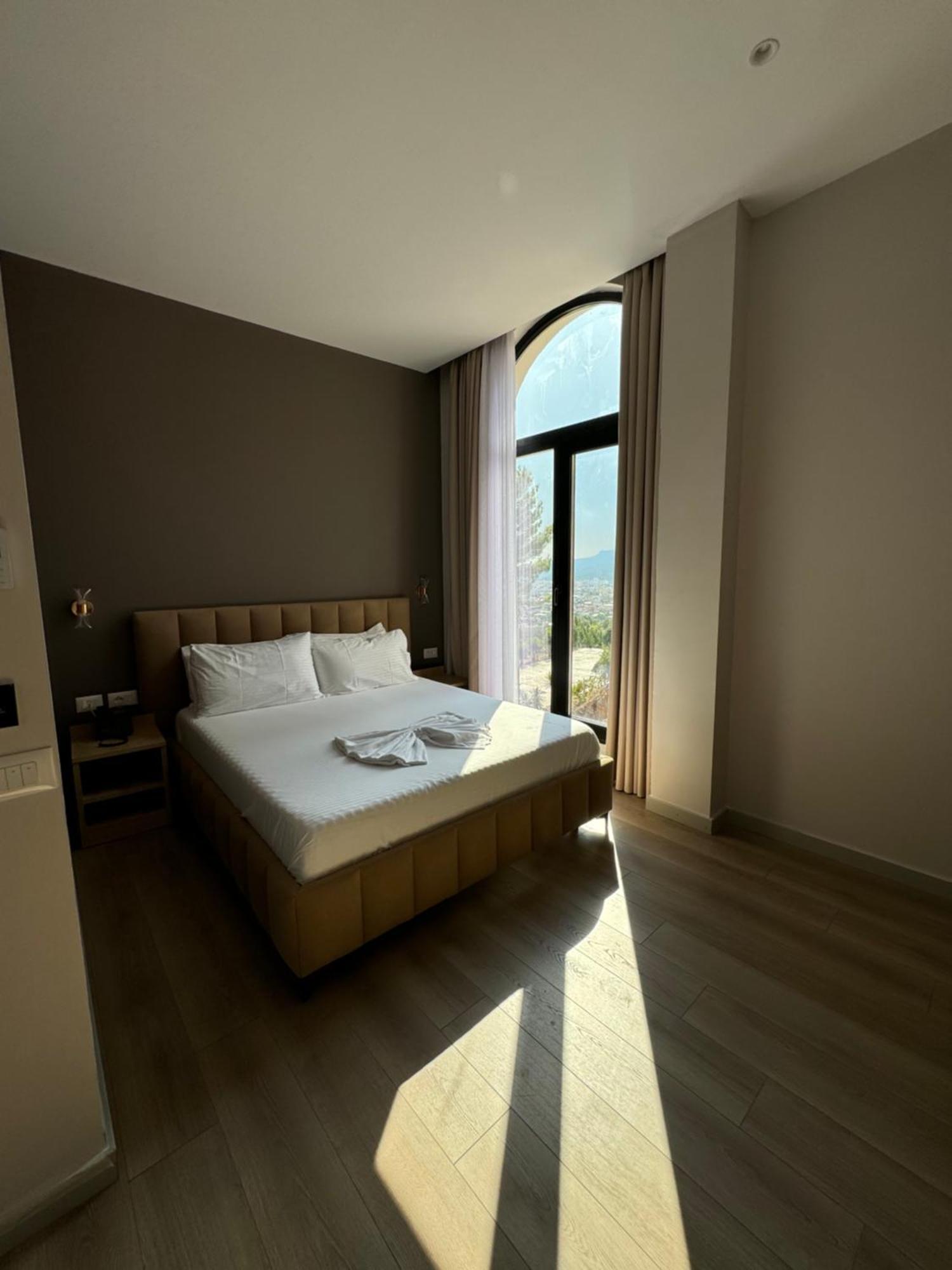 Hotel Panorama & Spa Elbasan Exteriör bild